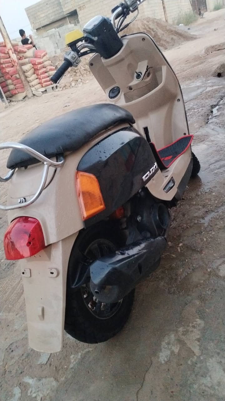 سلام عليكم دراجه بوليس للبيع بسعر مناس العنوان ديالئ بعقوبه ***********
