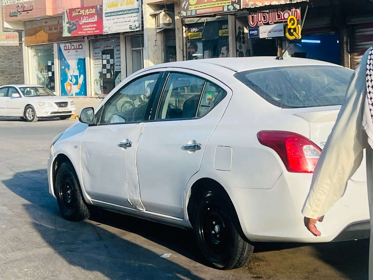 سلام عليكم 
نيسان صني موديل 2019
العنوان بغداد الشعب 
***********
