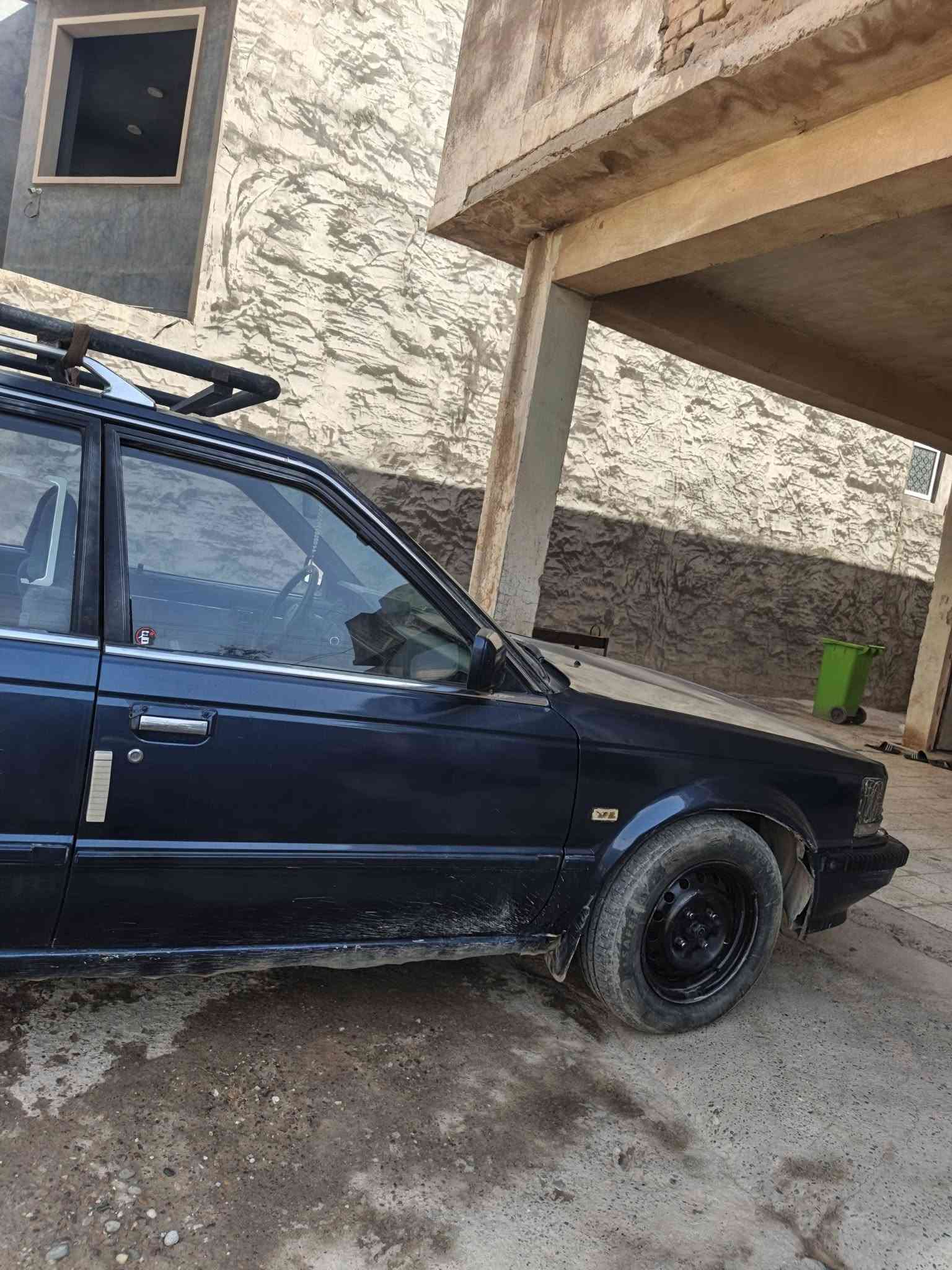 نيسان لوريا • ١٩٩٣ • رقم ديالى