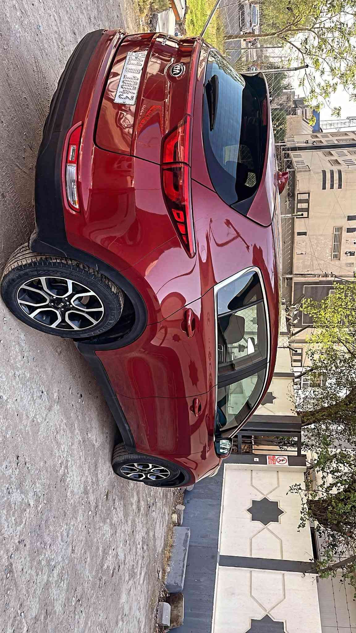 السلام عليكم للبيع سبورتج موديل 2019 وارد امريكي رقم بغداد باأسمي محرك 2400 Gdi ماشية 58 وقابله للزيادة سيارة نظيفة 
مواصفات عاديه
شاشة صغيره لمس 
كامرة دواره 
تحكمات فول
كروس مثبت سرعه 
شاشه لمعرفة اعطال السيارة
مانع تزحلق 
مانع انحدار 
حادثها جاملغ وبنيد 
تخم تايرات جديد وباتري جديد شادلهن
مكان السيارة بغداد شارع فلسطين
السعر 150 وبيها مجال
للاستفسار *********** وبي واتس اب هم

