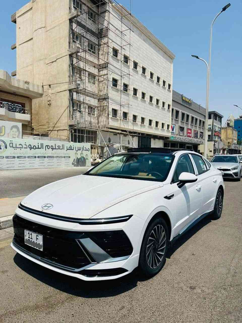 سلام عليكم
سوناتا خليجي هايبرد 2025 
زيرو 700 كيلو ماشيه
فول مواصفات
مقترض وكفيل استلام شركه
رقم بغداد وراعيها بغداد 
مكان السيارة بصرة 
للاستفسار *********** البصرة, العراق
