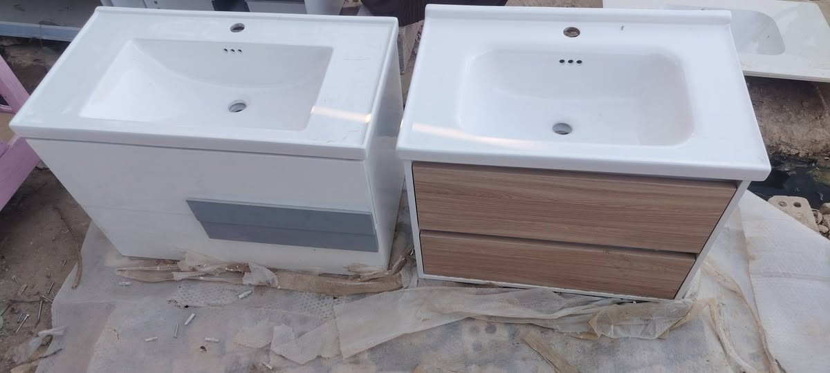 سلام عليكم مقاسل كاونتريه وستان العنوان النهروان شارع الشمري ماقبيل مدرست الق بغداد ***********

