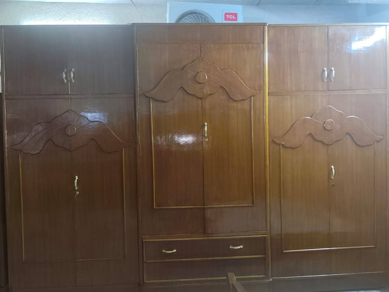 السلام عليكم
غرفة نوم مستخدمه
6 اباوب قاطين(ملحق)
غرفه حلوه وقويه ونضيفه
دنگ جاو
ضهر جرجوبه
غرفه كامله
كنتور+ميز+جربايه +زاويه
للاستفسار
***********
موجود واتساب عمارة, ميسان

