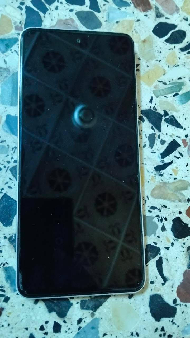 تكنو للمراوس شعندك نزل فول بس ضهر بي خدوش ماتثر فول موصفات الذاكره 256+رام8+8جهاز يقبل لو حته ايباد اراوس خاص مفتوح رقمي ***********
