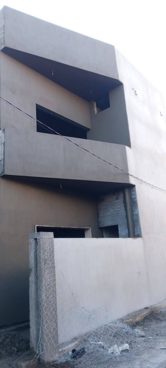 السلام عليكم اني اسطه لبخ اشتغل المتر ٣٠٠٠ القاط الواحد ول قاطين ٣٥٠٠ مكاني كركوك للستفسار هاذ رقمي*********** *********** اشتغل فقط داخل كركوك.
