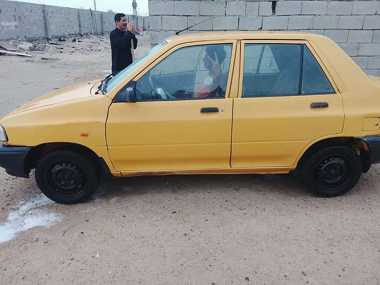 سايبه موديل 15 سياره معمره هلالات ودوس ومصبوغه حزام مابيهه خياس سياره ابد مكينه كيه برايد مشدوده العام عليهه هسه صار بيهه بخار سنويه لل 27 مصفره تحويل ثاني يوم راعيهه يمي 
كهربايات شغاله السعر 20 وبيهه مجال العنوان البصره الزبير ***********
*********** النهايته 30 بس واتساب
