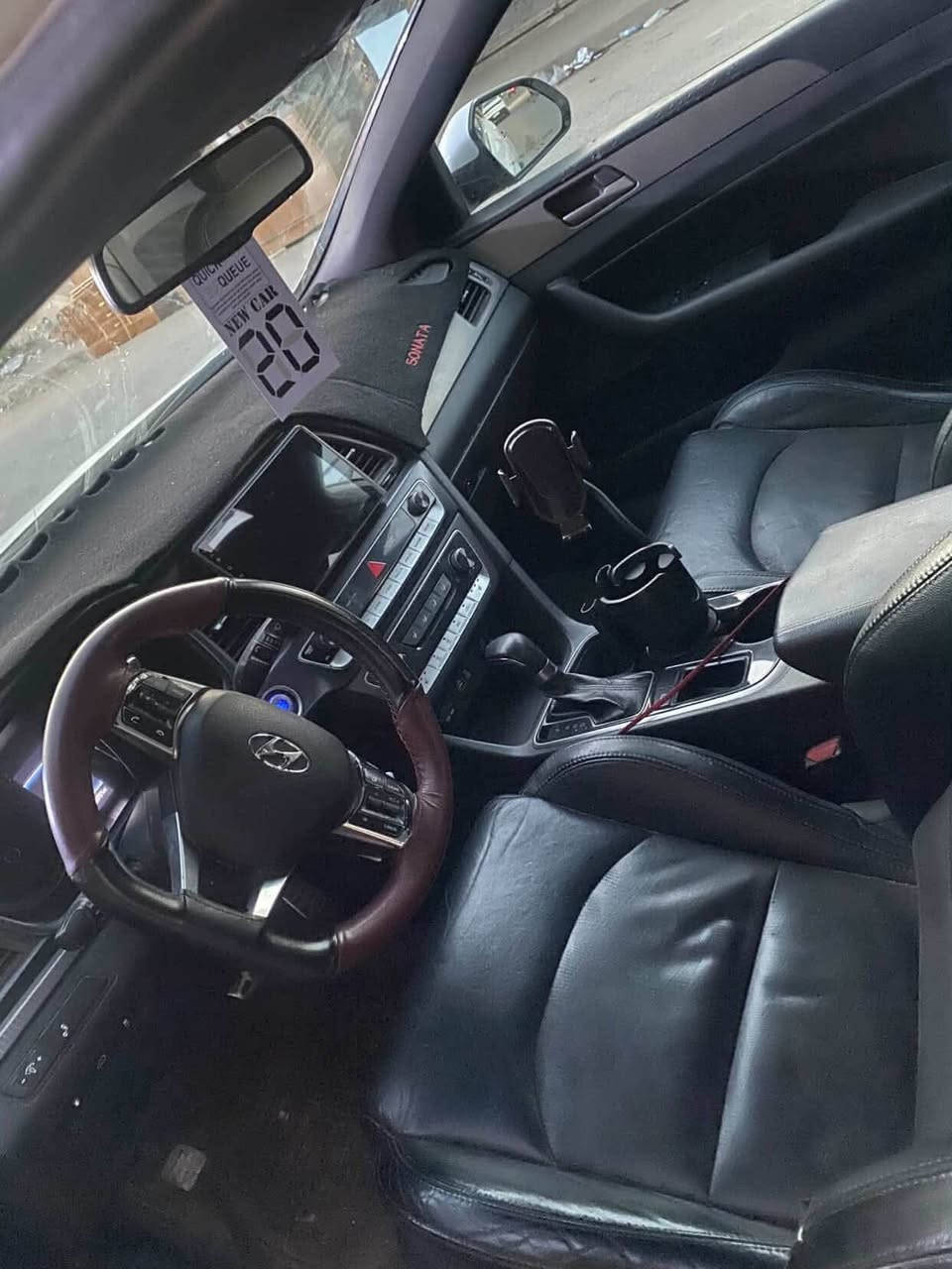 سوناتا امريكي 18 فئه سبورت فول مواصفات بيه تكشير بالصندوك بيه قطعه جاملغ امامي تبديل وشويه بالبنيد معجون تبريد مايشتغل السعر 110 للاستفسار الاتصال ع الرقم ***********
