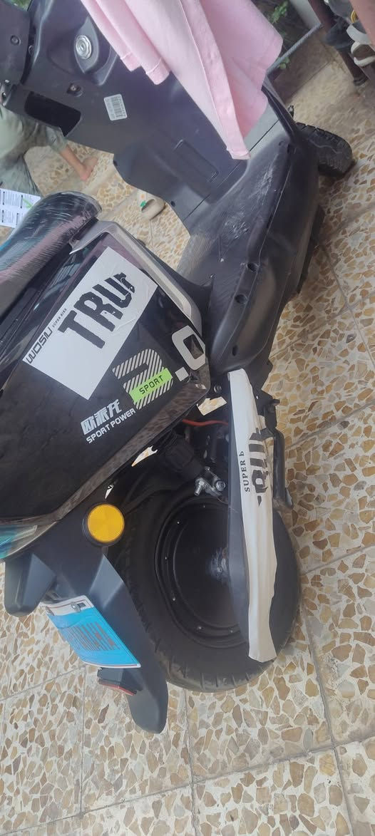 ماطور شحن نضيف بطاريتو جدد كامل سعرو 475 وبي مجال ،،***********
