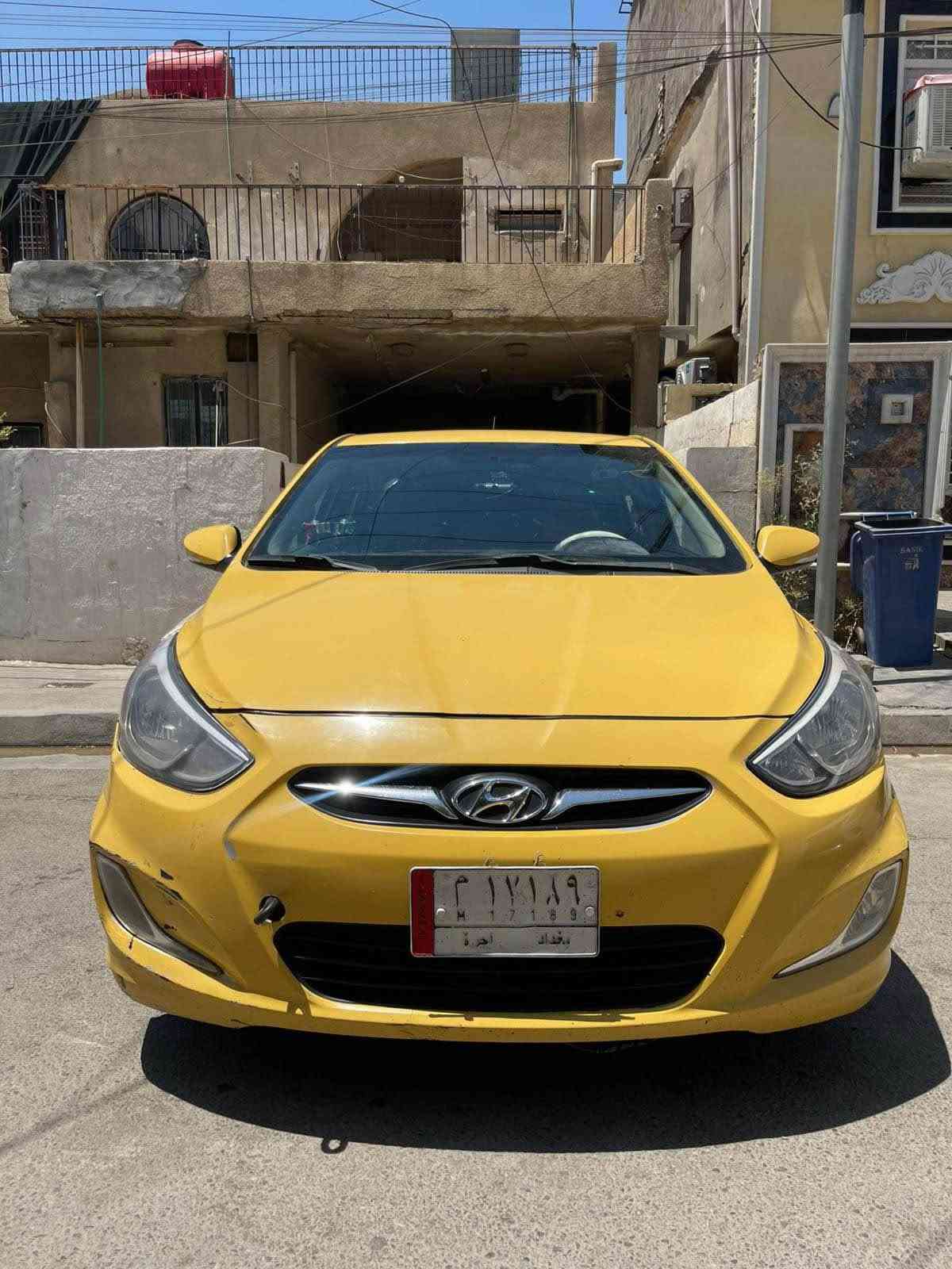 السلام عليكم
 اكسنت ٢٠١٣ للبيع خليجي
رقم بغداد 
مكفولة فقط الجاملغ الايمن موضح بل الصورة 
مكينه ١٦٠٠
تبريد خير من الله
تايرات تخم جديد
صدر جديد
مدوشمه كامل 
مابيها اي نقص تشغل وتطلع 
مكاني بغداد الغزالية
السعر75$ وبيها مجال  
*********** بغداد, العراق
