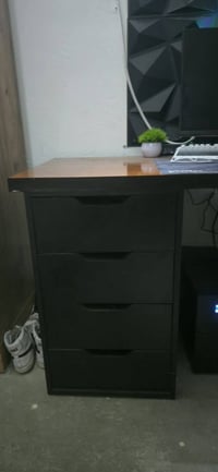 سيت اب كامل للبيع  ميز حرف L  تفاصل خاص وخشب ثكيل ب لون اسود و خشبي. ا...