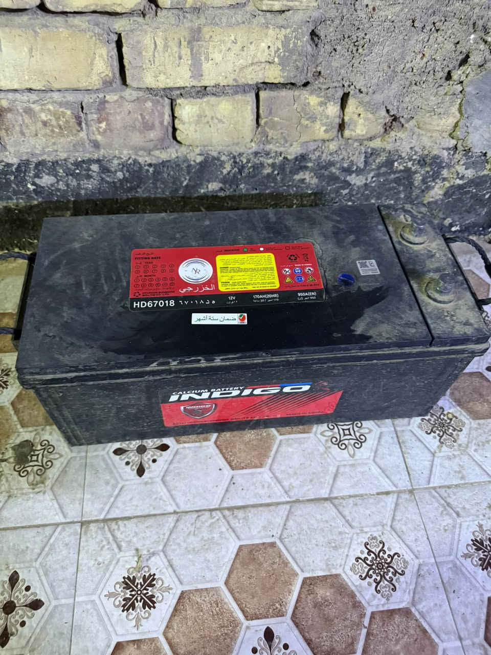 ⚡ عاكسة كهرباء (UPS) + بطارية للبيع بحالة ممتازة ⚡
تفاصيل الجهاز والبطارية كاملة:

الموديل: HEAVY DUTY VTURBO 1750 12V DG

القدرة / السعة: 1500VA / 1200W (تتحمل أحمال تصل إلى 1200 واط)

النظام: تعمل على نظام 12 فولت (بطارية واحدة)

بها نظام شحن هيفي ديوتي (Heavy Duty Turbo)

تحتوي على جوزة حماية تلقائية (Mains MCB C16) لحماية الجهاز من التغيرات المفاجئة في التيار

خيارات للتحكم بقدرة الشحن (10A / 15A / 20A)

مفتاح تحويل باي باس (Bypass Switch)
--------------------------------------
البطارية:

بلد الصنع: صنع في كوريا

السعة: 1700AH (20HR) / 12V

قدرة التشغيل / التدوير: 950A (EN)

الملاحظات: ممتازة جداً ومرفق معها مؤشر حالة البطاري

💰 السعر المطلوب: [العاكس 100الف+البطارية 150الف] (قابل للتفاوض البسيط)

📞 للتواصل والاستفسار: [***********] أو عبر الخاص.

📍

نص مكتوب في الصور:
- ضمان ستة أشهر