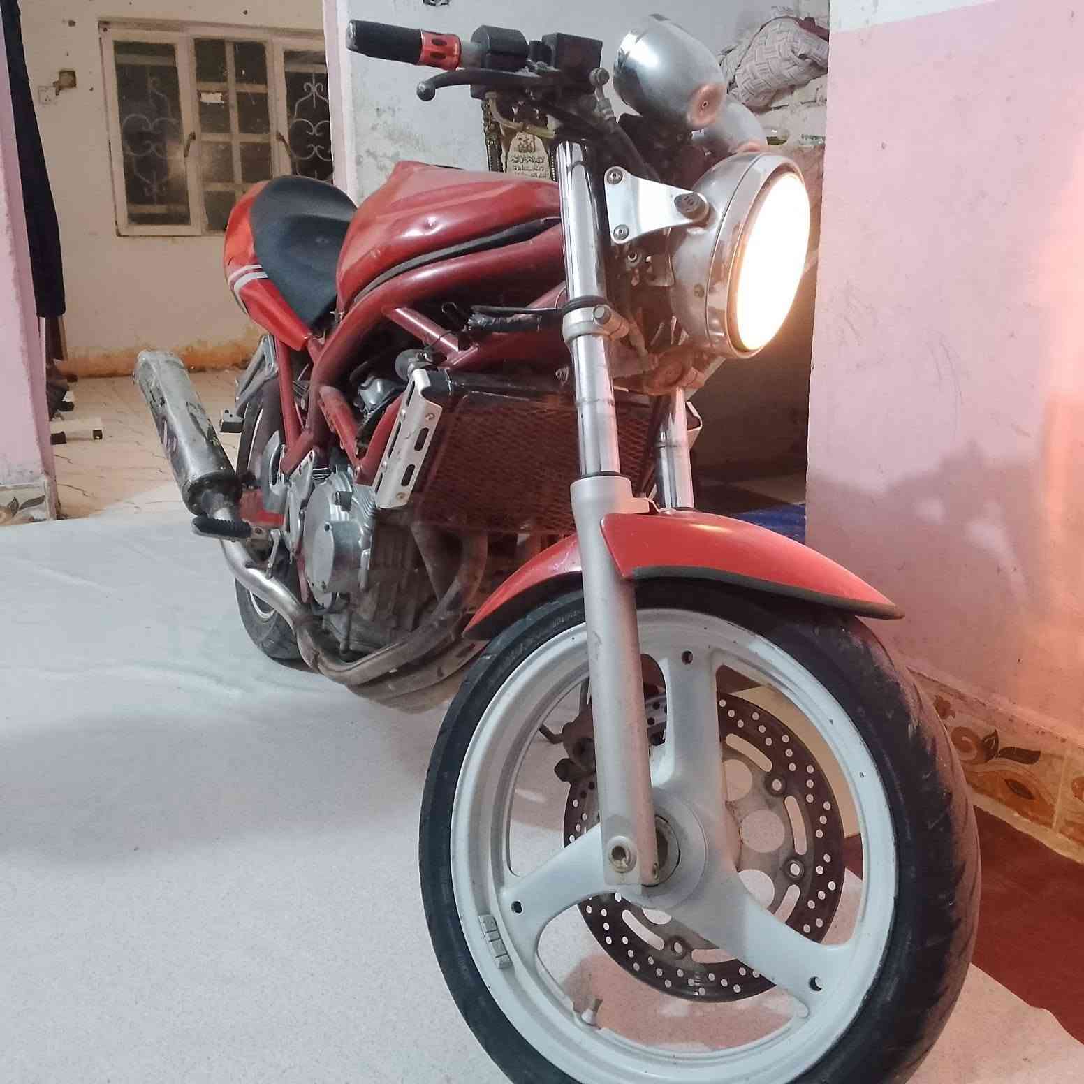باندا للبيع السعر ٥٥٠ وبيها شويه مجال ***********
