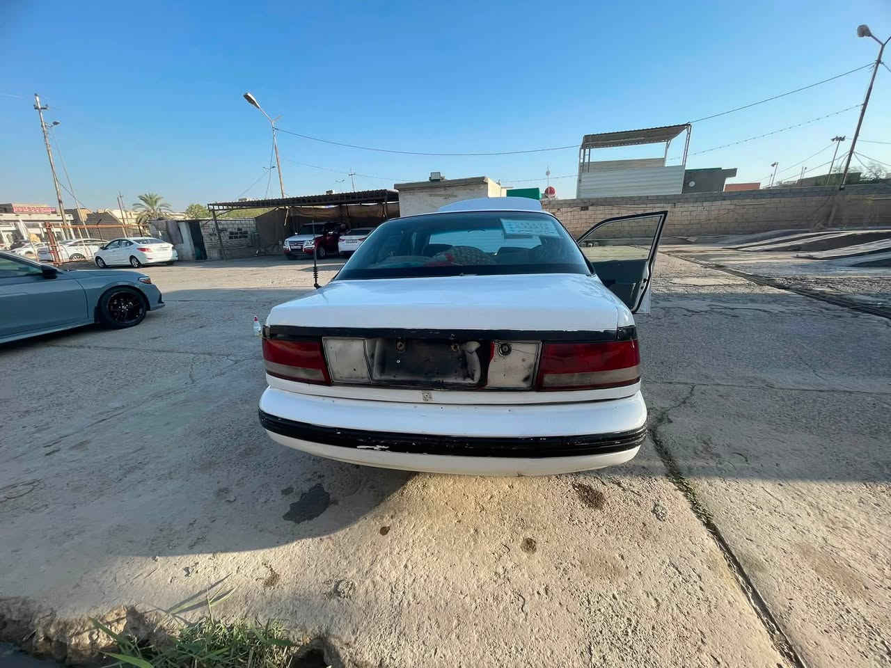 السلام عليكم سياره دايو برنس موديل 94 تخم تاير جديد محرك وكير شرط كير عادي راعيها الشرعي بل الاسحاقي تحويل ثاني يوم تروح كبل تبصم رقم صلاح الدين مشروع وطني بسعر مناسب 30 وبيها مجال لشراي ***********. 
***********
