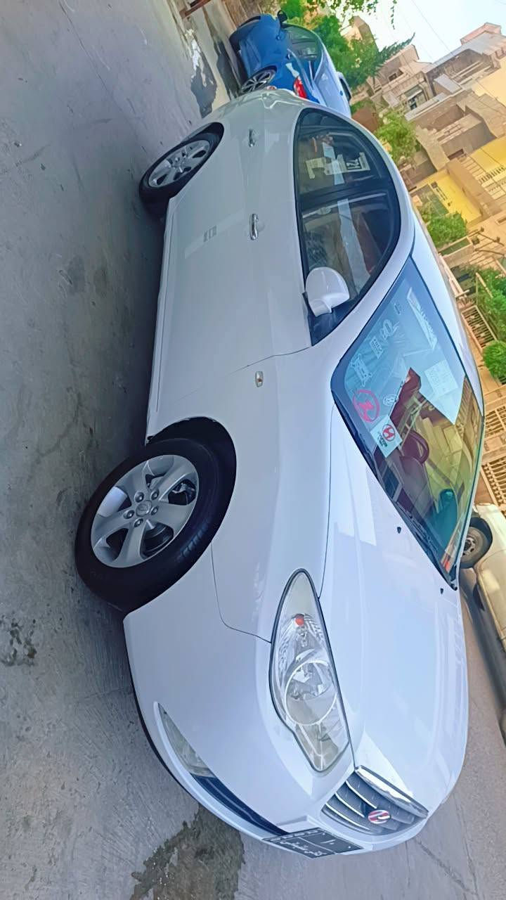 مۆدیل 2007
کۆد کراو 
گێرومەکینەی بەشەرت 
تەبریت بەشەرت پێشو پشت کەپس 
سەقفی وەک شوشەیە 
چارتایەو ویلی 16ی لۆکی لەژێرە 
تەبریت لەمس 
ئاوێنە شەفت 
کوشین هیتەر 
دینار مەسرەفی نیە بەس ماشاڵای دەوئ لەجوانیو لەخاوێنی 
نرخی  52گەڵاو مەجالەکی برایانە 
ژ.م ***********واساپو ڤایبەری لەسەرە 
شــــوێــــن کـــــۆیــــه
