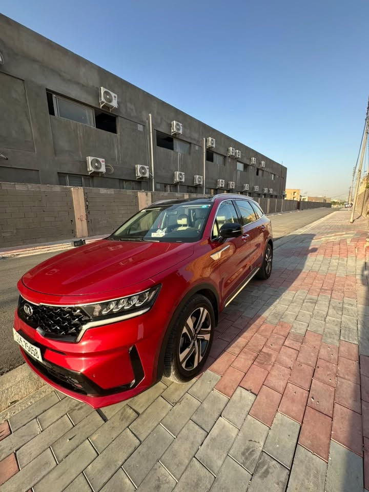 كيا سورينتو GT Line 2021 خليجي – فول مواصفات 🔥
🚘 KIA SORENTO GT LINE 2021 
✨ فول مواصفات 1/1 – نظيفة جداً

🔹 المواصفات:
• 6 سلندر – 7 ركاب
• ماشية 48,000 كم فقط
• كفالة عامة
• فحص هزّة جديد في الشهر الرابع + سنوية جديدة
• رقم بغداد باسمي – التحويل في اليوم الثاني
. سقف  بانوراما 
• السيارة على  إيد واحدة ونظيفة جداً
• تخم تايرات جديد
• تبديل زيت جديد 
• بصمة عدد2
• كراسي كهربائية
• كشنات جلد بلادي مع تدفئة وتبريد 
• كاميرات 360° محيطية
• كير ماوس مع وضعيات قيادة 
• تبريد منفصل لثلاث مناطق
• حساسات أمامية وخلفية
• بردات جانبية بلادي
• شحن لاسلكي
• إنارة ترحيبية
• إنارة داشبورد
• مرايا شفط مع كاميرات
• جنطة كهربائية
• بالإضافة إلى مواصفات وتجهيزات أخرى كثيرة 🔥

📞 للاستفسار عن السعر :
***********

💎 السيارة بحالة ممتازة جداً،
