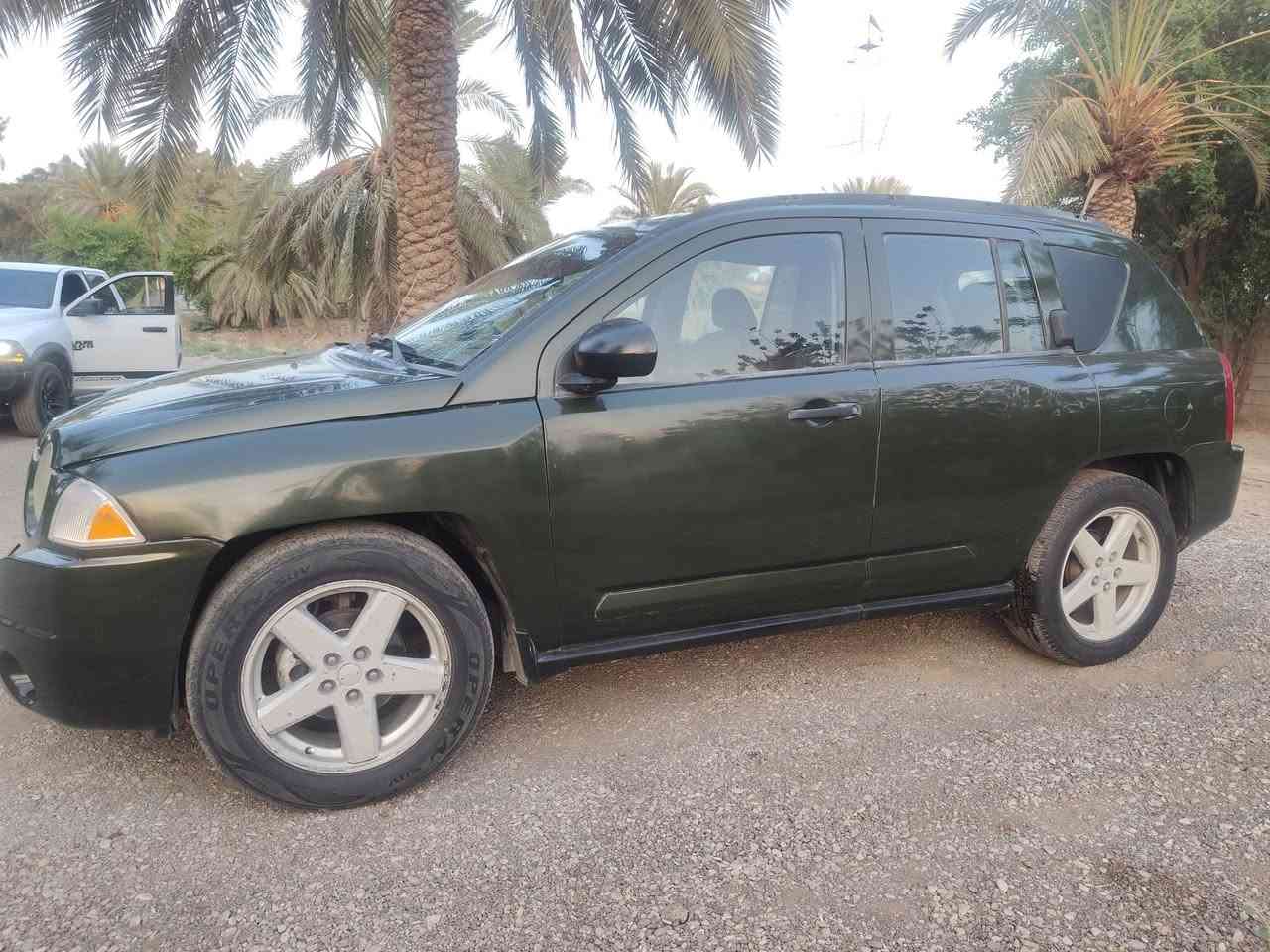 جيب كومبارس 2007 وارد امريكي مصبوغه حزام للجماليه حادث جاملغ مال السايق بيع او مراوس ب68بيهة مجال 
للاستفسار ***********
