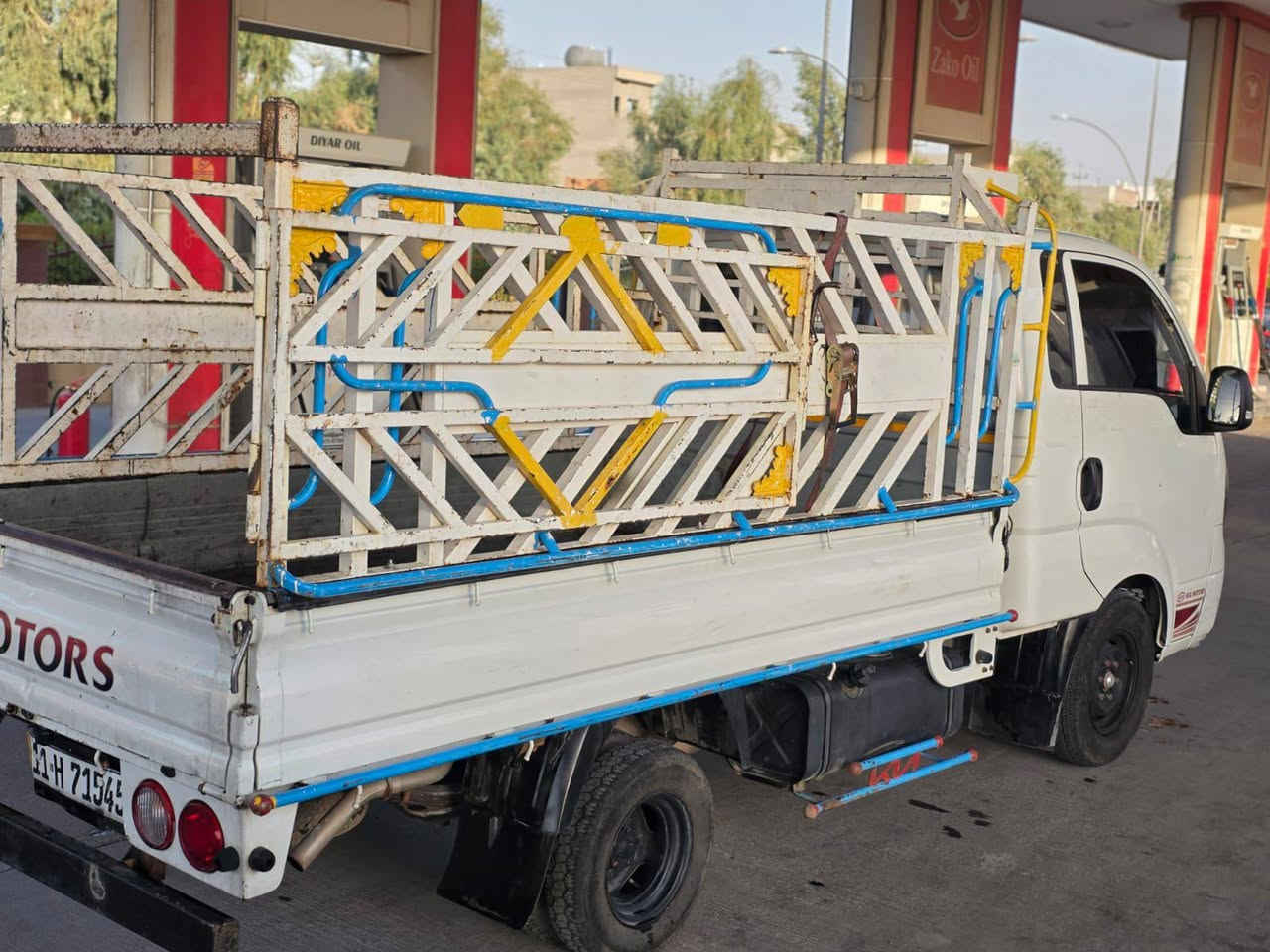 سلام عليكم (كيا حمل )موديل 2019 بدون صبغ بدون بارد محرك٢.٧٠٠
سنويه حتي ٢٠٣١ جديده بسمني بي كتاب مال گاز سياره جديده 
عنوان كركوك ***********
