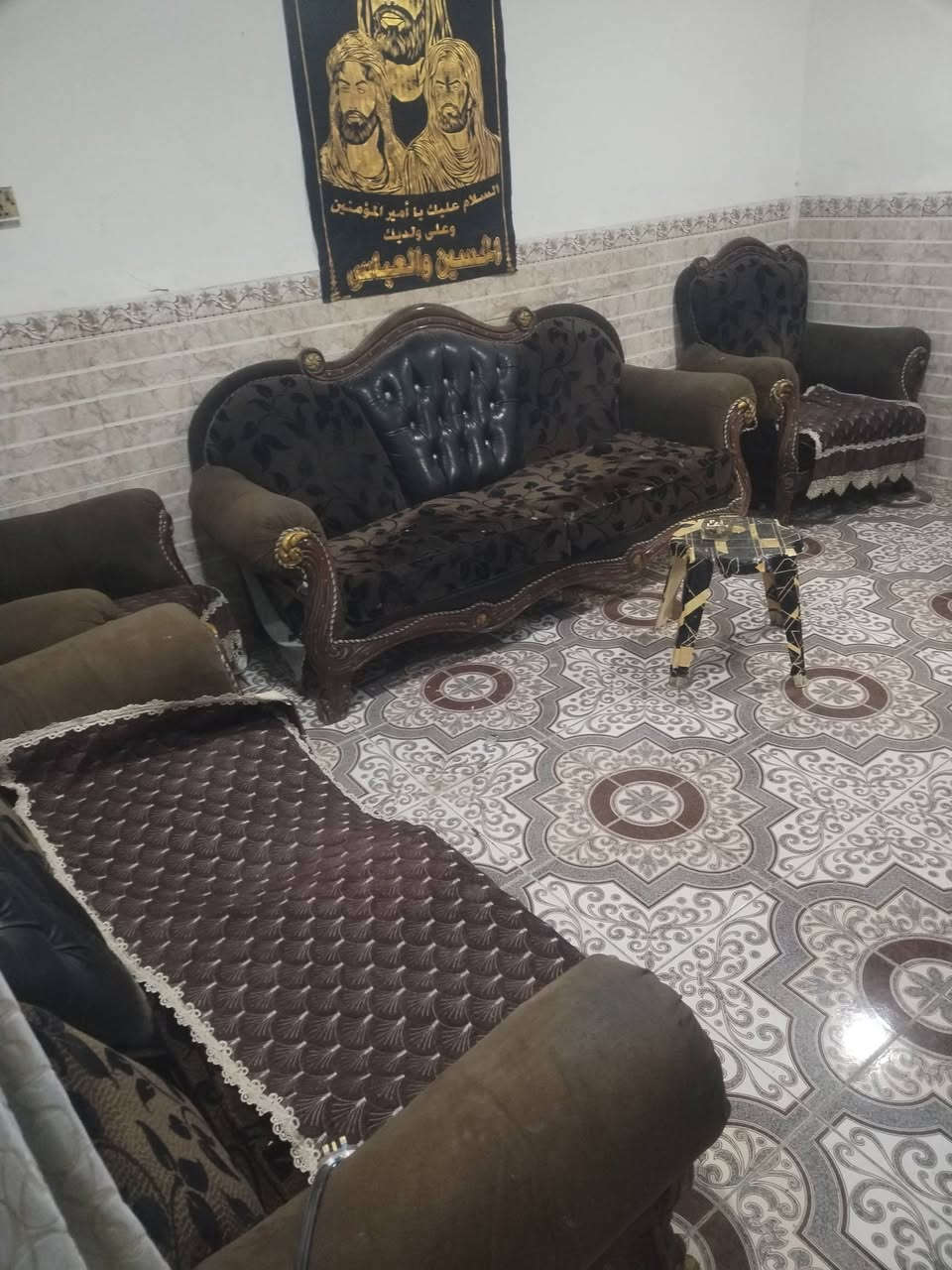 طقم كنب • ٥ قطع • رقمي