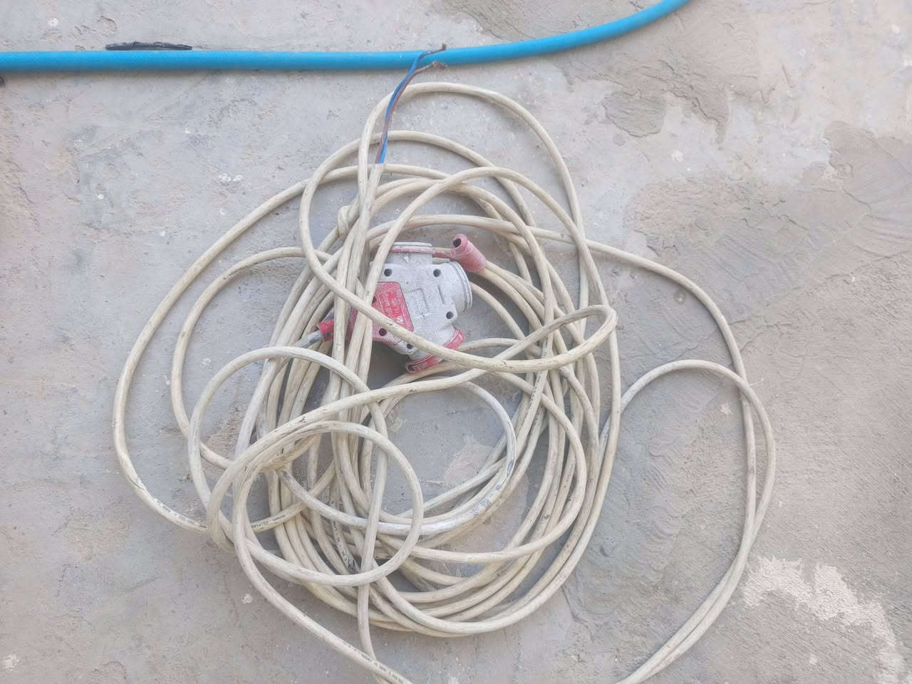 للبيع ***********
