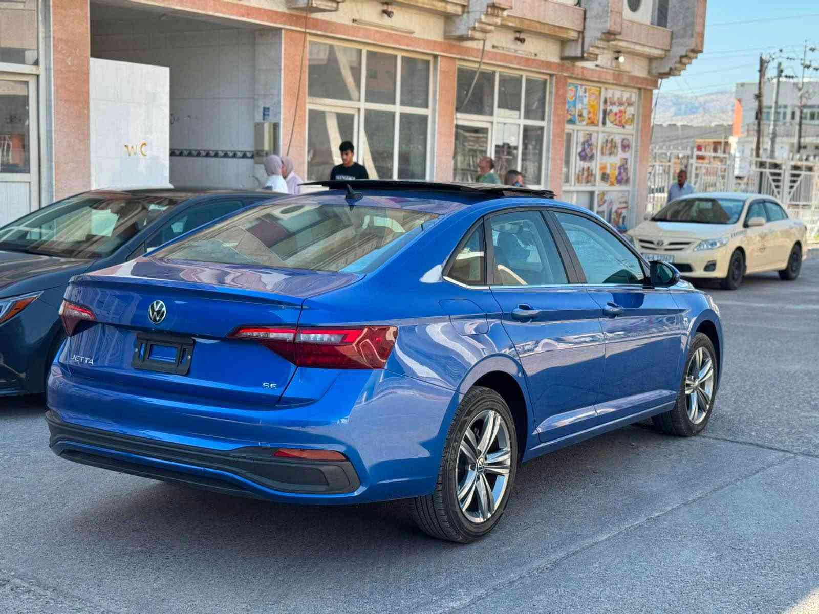 Volkswagen jetta se plus 2024
فقط بوند صبغ بدون دواخل، 
بجمها كبس
راديتر و مروحات بلادية و ٤٧ الف ميل ماشية
مواصفات SE Plus فول مواصفات
جاهزة بدون مصرف 💯
كل شي بلادي شركة 💯
مكان : عقرة - ئاكرى 
سعر : 129$ 
رقم : ***********
*********** اكر, نينوى
