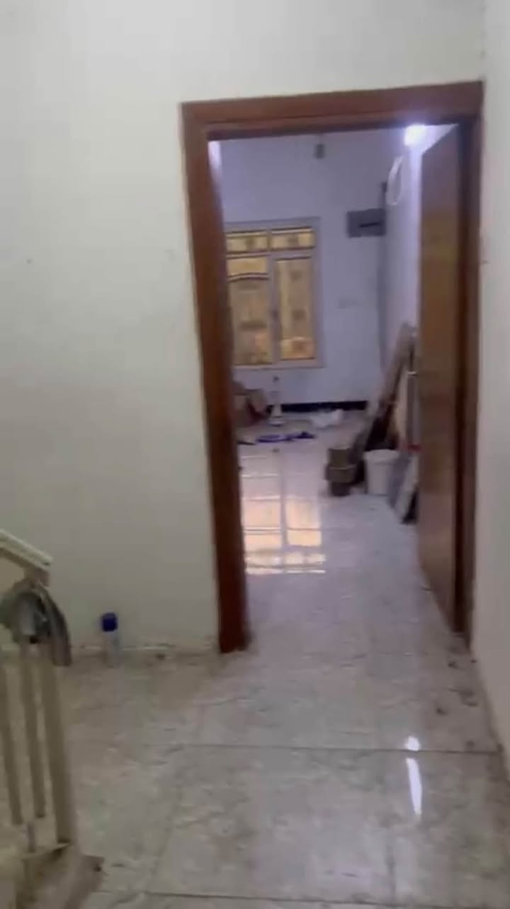 بغداد حي الجامعه • ١٥٠م • كراج حديقة