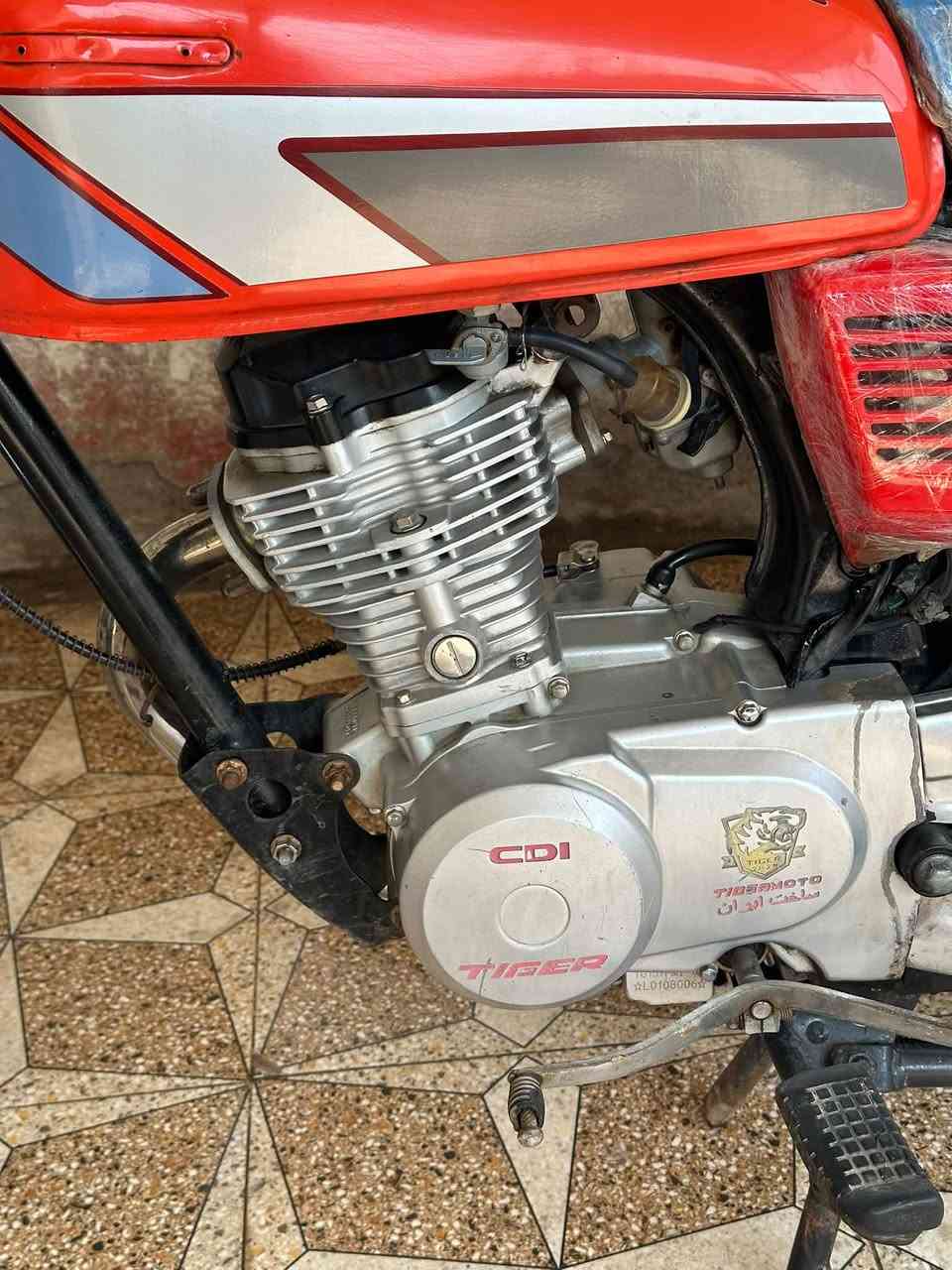 تايكر • مديل 20 • اوراق اصولي