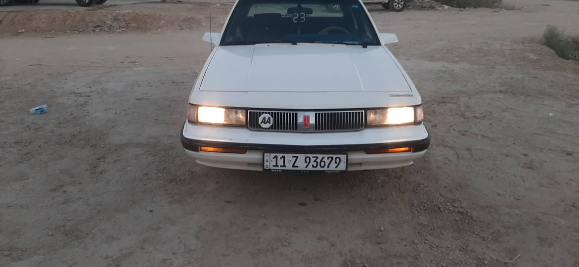 السلام عليكم. أولدز موبيل نضيفة جدآ وجاهزة من كل شي رقم بغداد دولي الجديد حدادية جديدة ترايها كلش حلو كهربائيات كلها شغالة تبريد ثلج محرك وكير بلاد وبحالة جيدة مكان السيارة بابل الأسكندرية. السعر.٤٧ وبيها مجال/ ***********
