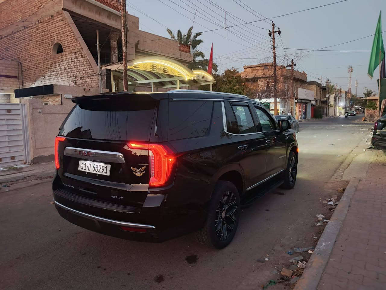 سلام عليكم جمسي مديل 2023 وارد امريكي بسمي حادثه فقط دعاميه فه SLT فول مواصفات محرك 5300 فول مواصفات 5كامرات كشنات سياحي تدفه تبريد شاحن ويرلس مثبت سرعه فور ويل بنراما جنطه كهرباء مرايات شفط بعد بيه هواي مواصفات السعر 510 رقم الهاتف ***********
