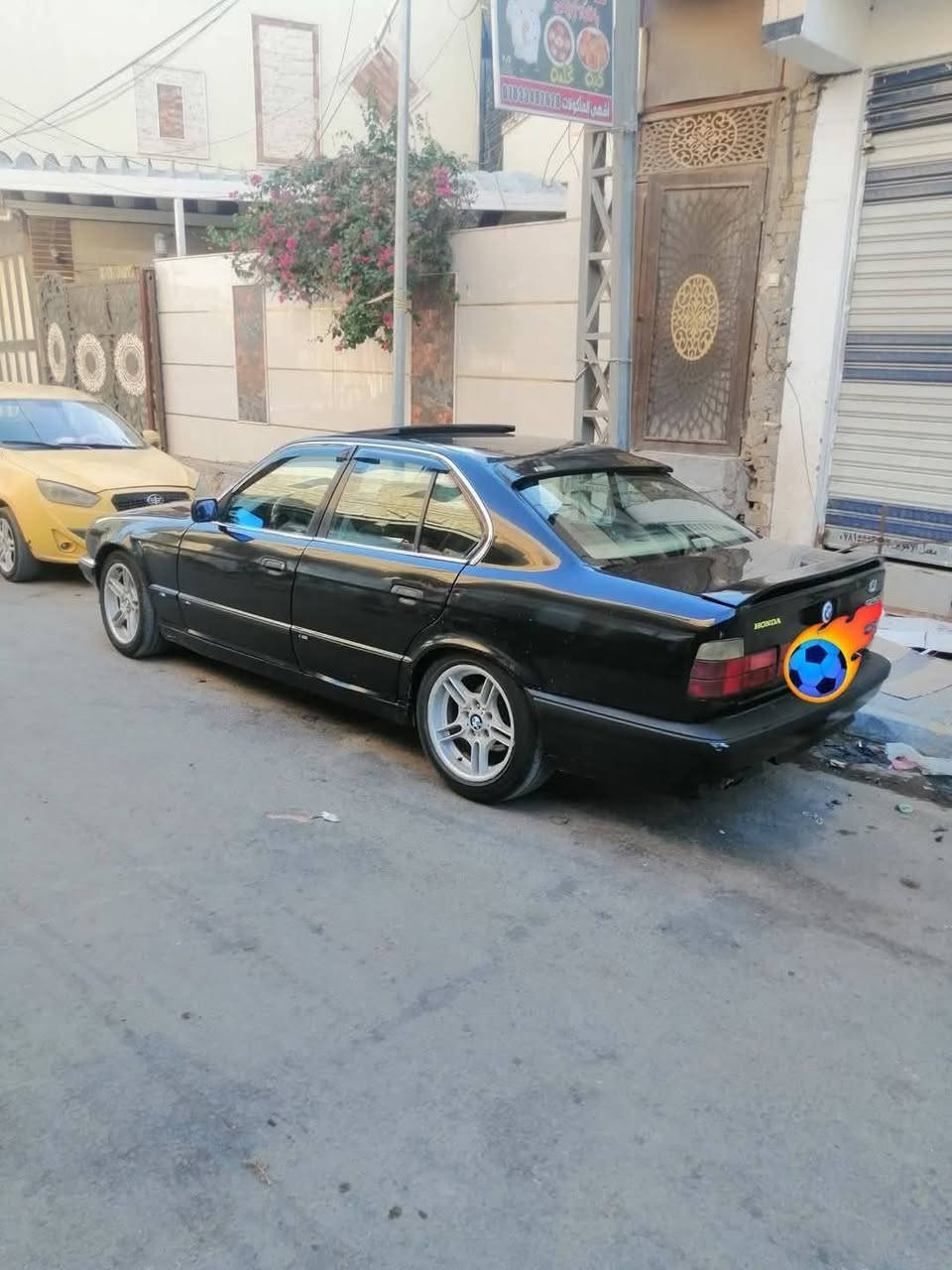 بيع مستعجل.
بي ام دبليو موديل 91
حجم 25 مسكر فانوس رقم بغداد اصل.
السيارة مال جنيان نظيفة وخير من الله بيها جاملغ خلفي ع بارد.
كلشي شغال بيها فقط التبريد مااعرف شبي(عاطل)
مالك السيارة يريد مداور.
سعر السياره مال بيع 45 مكان السيارة محافظة الديوانية قضاء الحمزة الشرقي كابتن كرار . ***********
