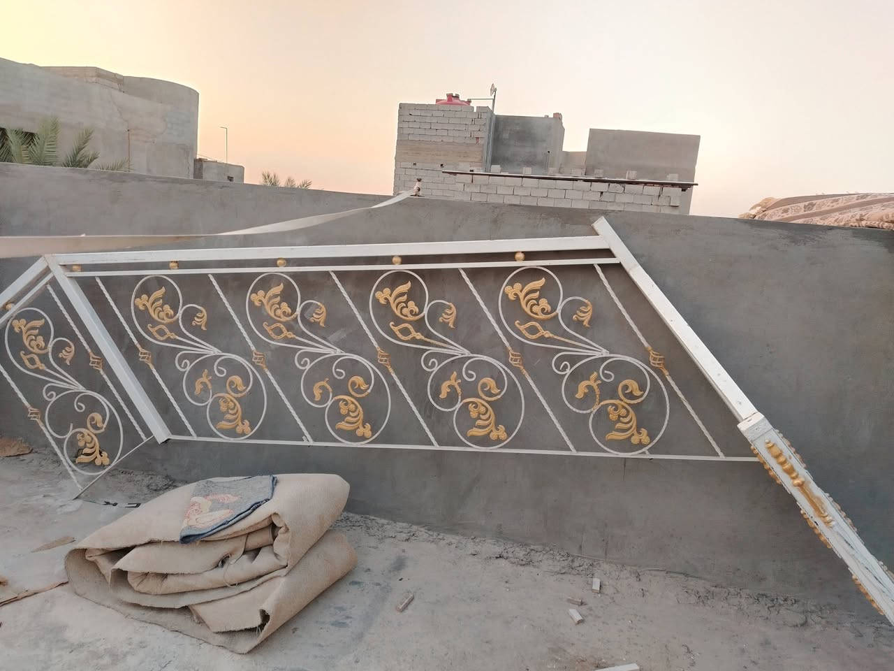 محجر نضيف للبيع ***********
