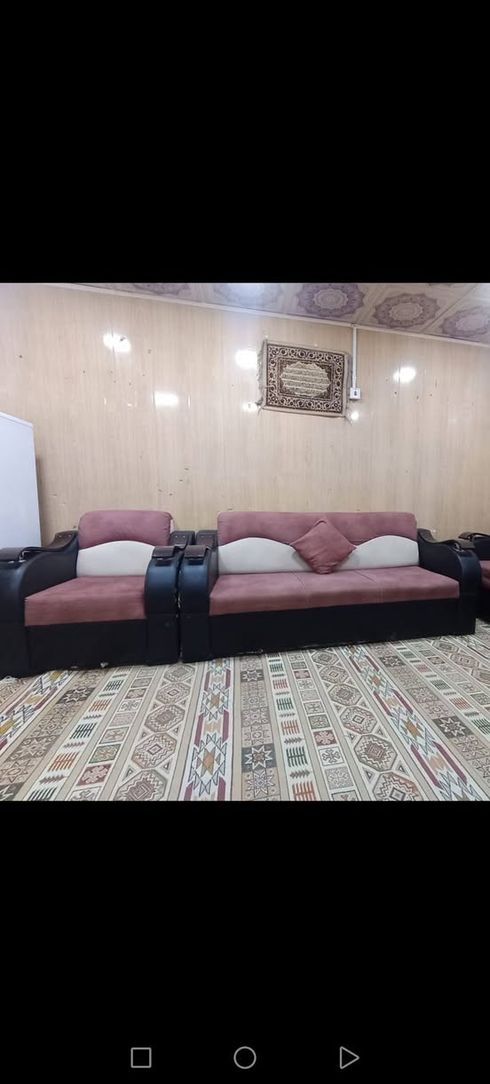 تخم للبيع نظيف السعر ١٥٠ الف العنوان الرمادي حي التأميم الأستفسار ***********
