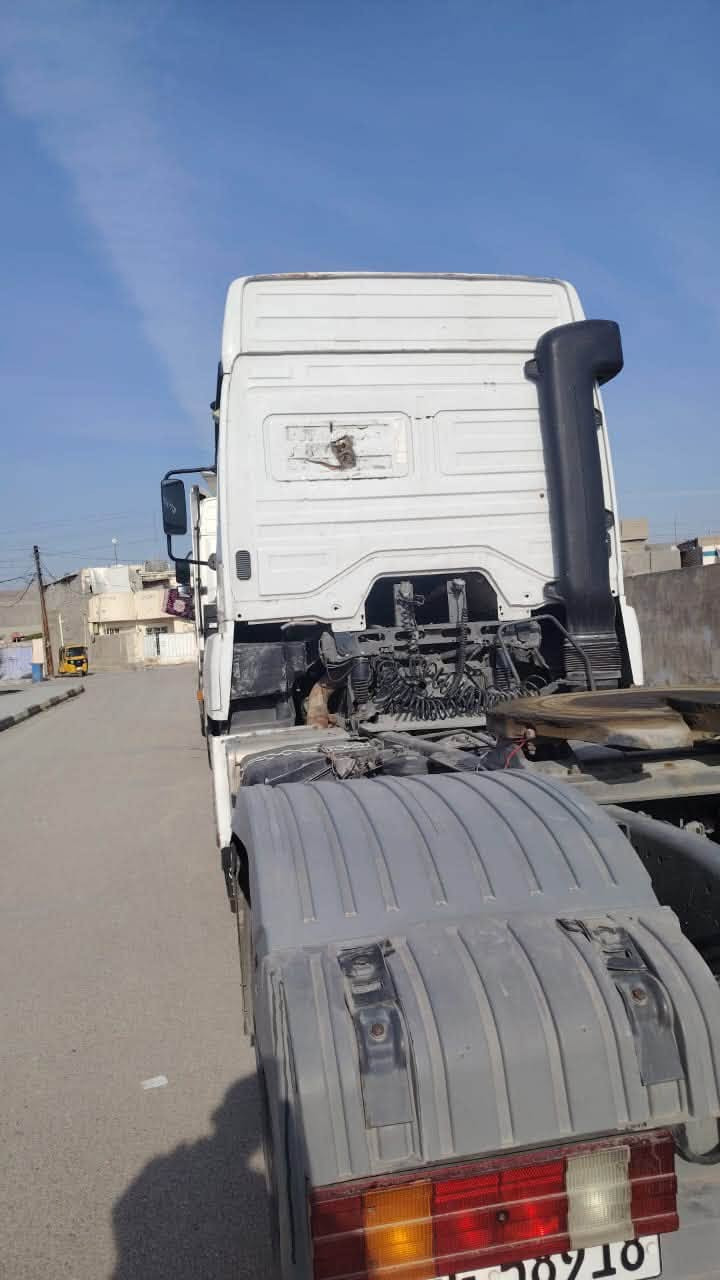 السلام عليكم للبيع راس تريله اكسور كفاله عامه٢٠٠٣
بسمي تحويل
كير عادي 4x4
رقم السليمانية تخم تاير سياره جديده اتفسار اكثر اتصل ودلل 
 ***********

