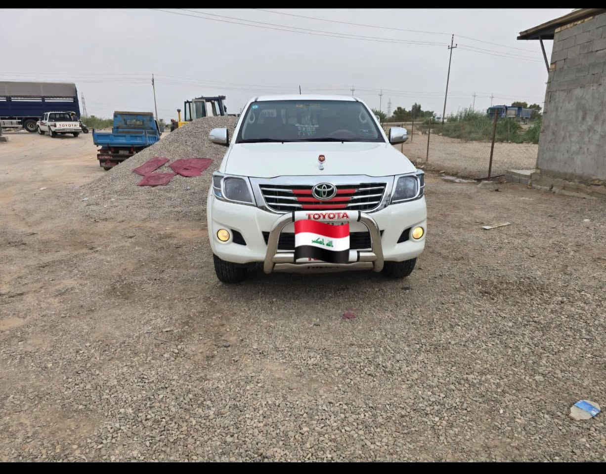 هايلوكس • ٢٠١٤ • ٢٧٠٠