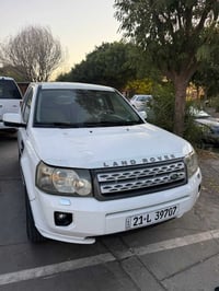 لاند روفر ٢٠١٢ نص قطعة صبغ گير و محرك مبدل كامري  سياره بدون نقص مكانه...