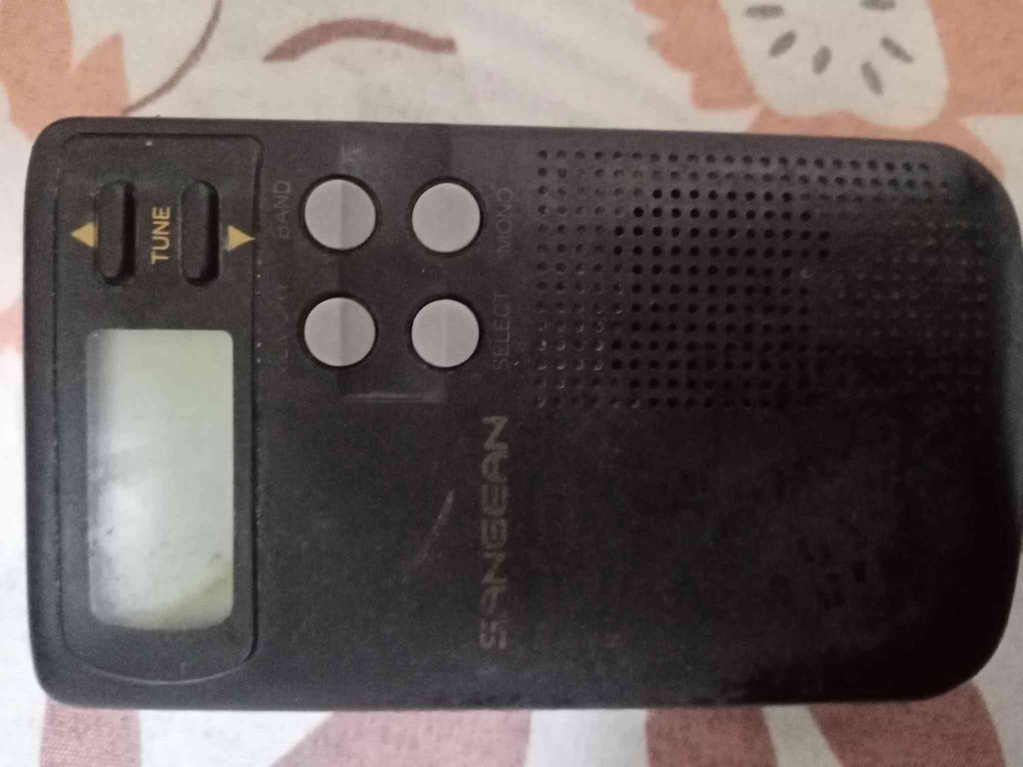 سلام عليكم غراض لبيع كلهن سعرهن ٤٠ الشراي يتصل خاص او الرقم ***********
