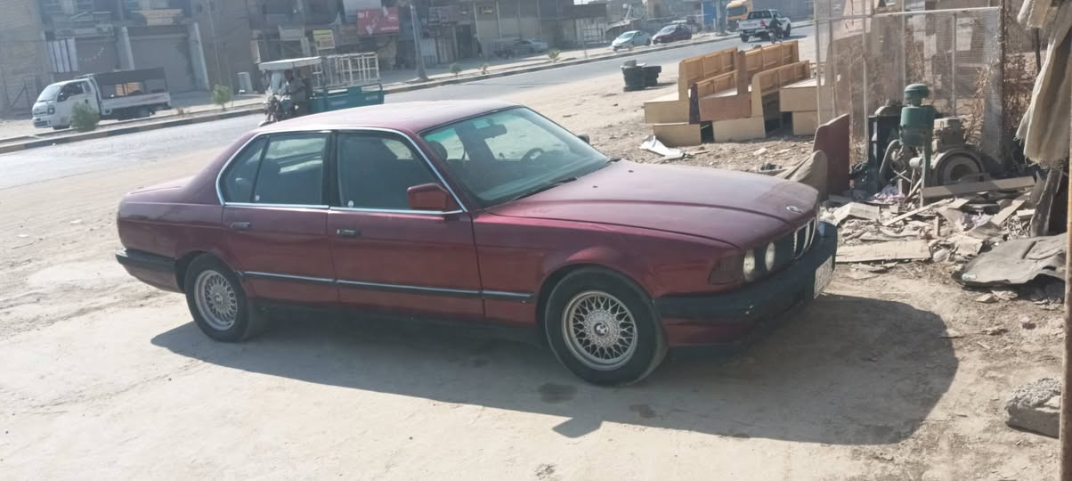 السلام عليكم بي ام موديل 92 حجم 735 سياره حلوه حي ل بيع مستعجل سعر 35 تحويل ثاني يوم مكان هذا رقمي ***********
