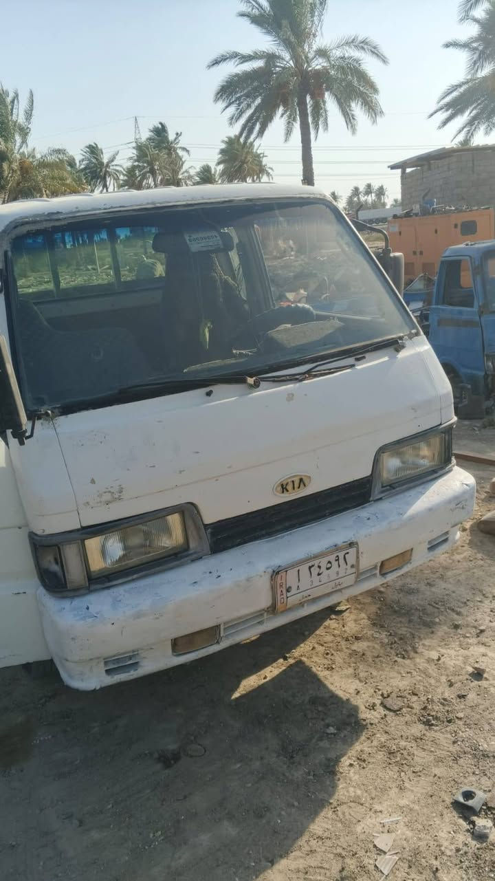 سلام عليكم كيا 94 للبيع جاهزه على اخر حبايه مكاني بابل النيل
سعرها 40 وبيها مجال جدا بسيط تحويل مباشر 
***********
