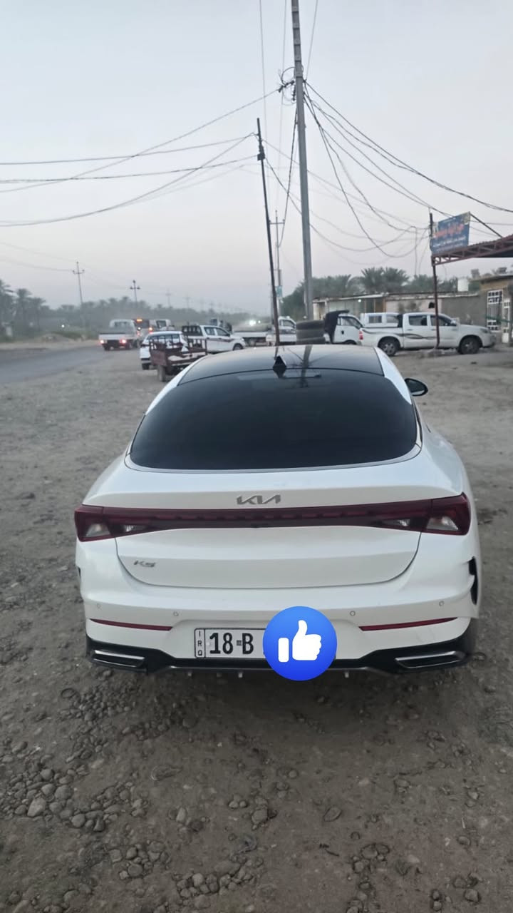 السلام عليكم k5 للبيع فقط فول مواصفات مكفوله كفاله عامة/رقم بابل انكليزي/تبريد كشنات/تبريد قطعتين/شاشة/كامرة خلفية/السيارة جديدة وماشية 40 الف حقيقي/محرك 2500/مكان السيارة بابل/للاستفسار ‭***********‬/
