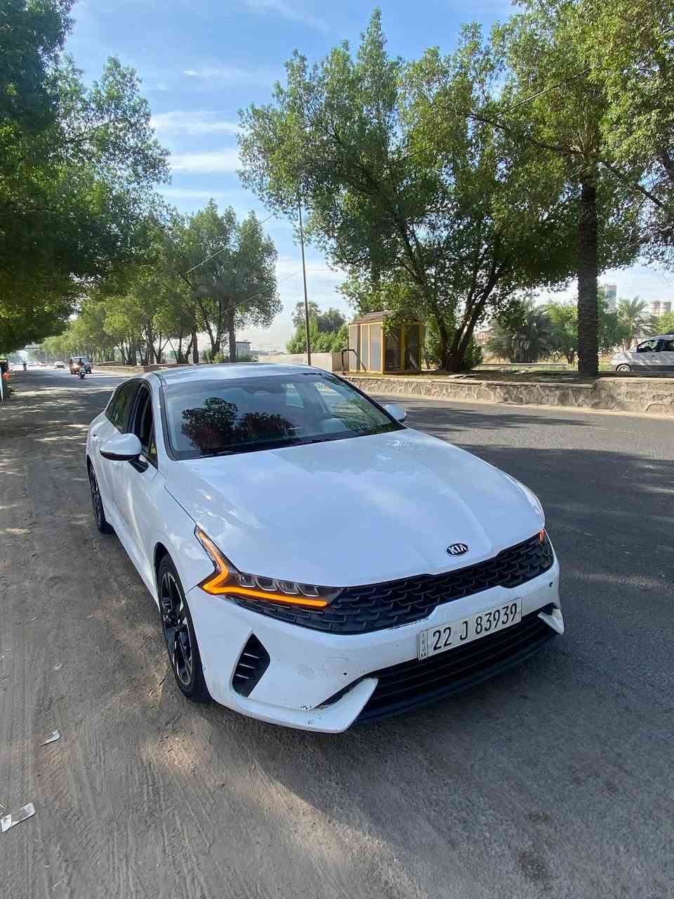 السلام عليكم k5 للبيع مواصفات عادية LX بصمة تشغيل بصمة ابواب ترحيب بلابواب بصمة هاند بريك بصمة اوتو هولد شاشة كبيرة تدعم ابل كار بلي حادث السيارة جاملغ وشبر من البنيد وبيه 3 قطع كلير من امريكا بدون صبغ كير محرك خير من الله رقمي للاتصال او واتساب *********** للبيع او مراوس ب ياباني حسب القناعة وانطي فرق عادي
