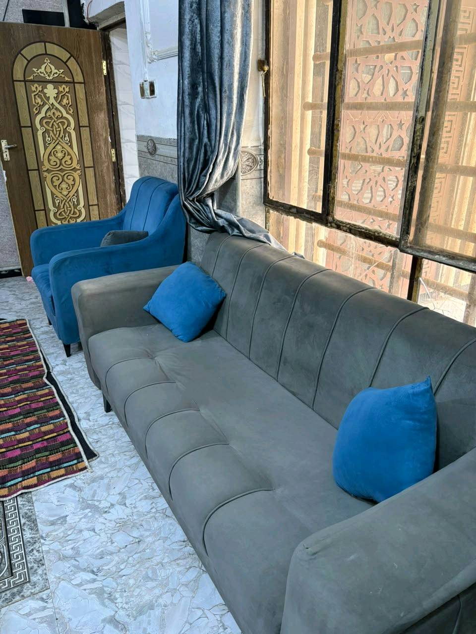 تخم عراقي • ٨ مقاعد • نظيف
