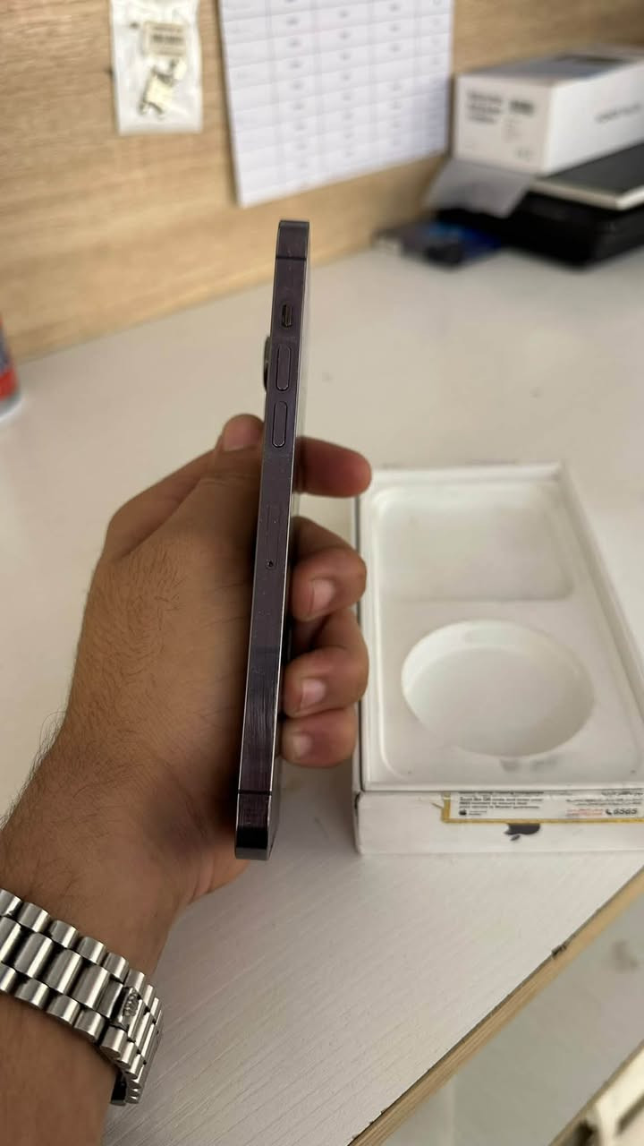 آيفون ١٤ برو ماكس • ٢٥٦ • بطارية ٨٥٪