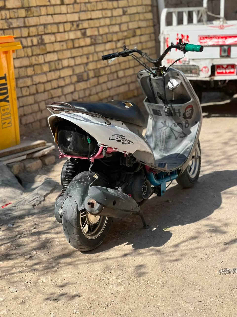 سلام عليكم ورحمة الله وبركاته دراجه للبيع مكينه مامفتوحه سعر 600 وبيه مجال شراي يخابرني ***********
