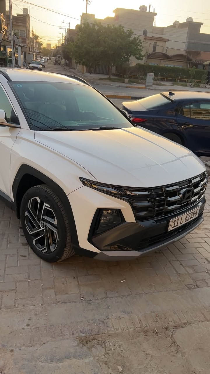 الموصفات كشن تبريد جنطه كهرباء مكفوله كفاله عامه مغلفه bbf ماشيه 23الف سعر 215 بيها مجال شي بسيط اي ستفسار هذا رقمي ***********
