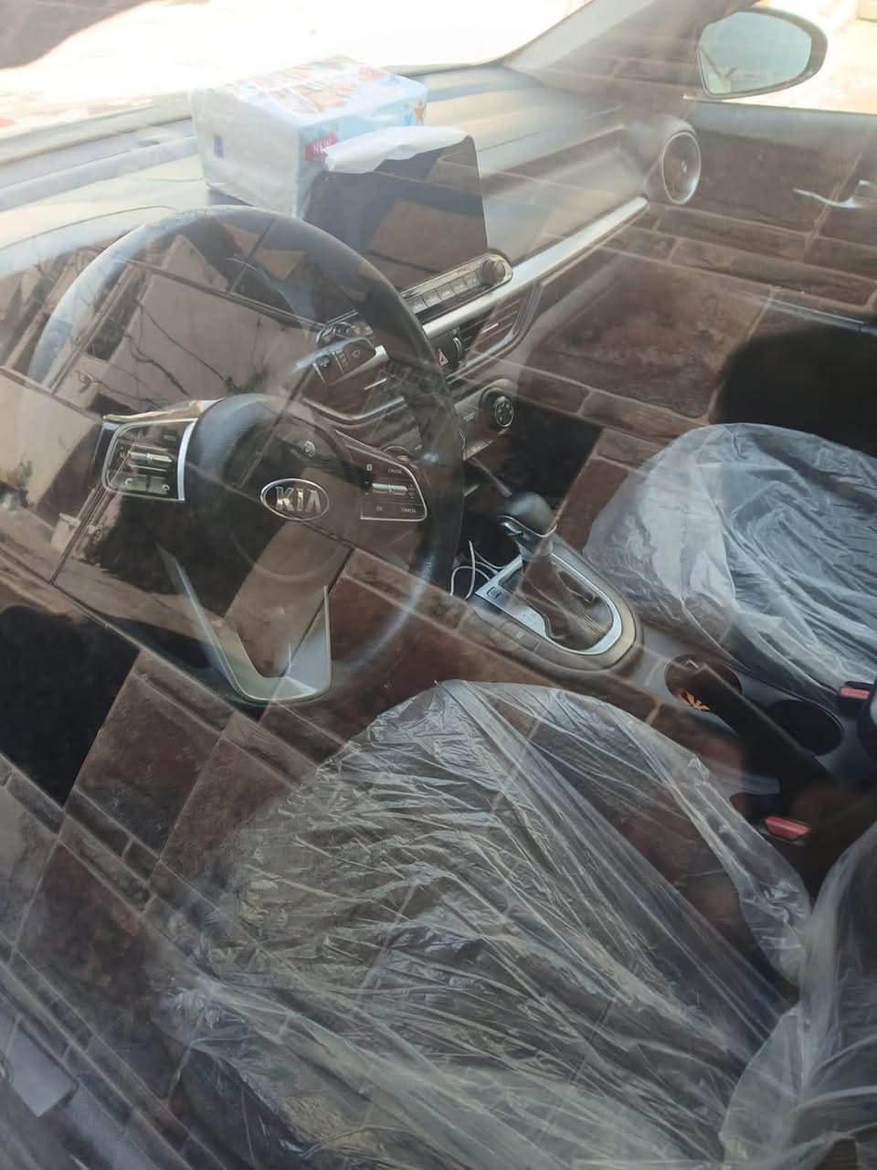 فورتي موديل ٢٠ كل نقص مابيهه سياره يرادلهه شويه 
سياره حزام ابيع مكفوله دواخل سياره بدون مواصفات وارد امريكي رقم بغداد تحويل ثاني يوم مكان السياره بغداد الحرية 
***********
