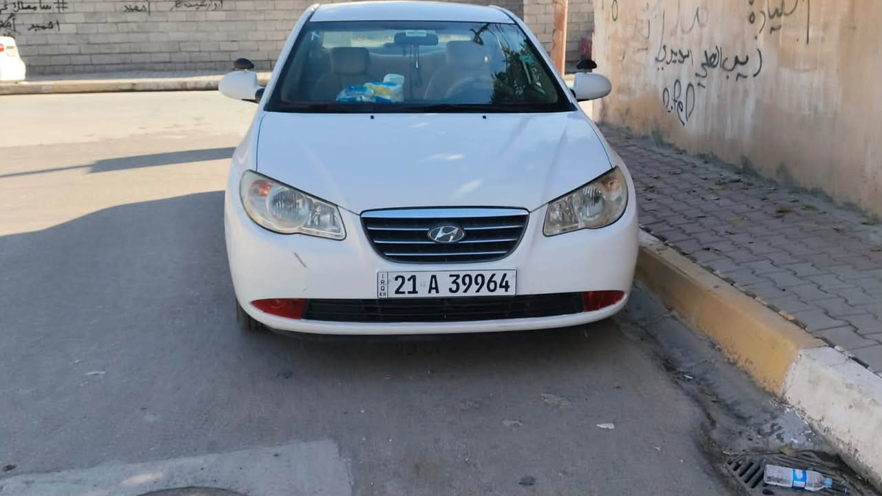 النترا ٢٠٠٧
رقم شمالي سنوية ل٣٠ 
صبغ بونيد وجاملغ سايق فقط بدون دواخل 
السيارة جديدة ماتحتاج مصرف 
سعرها ١٠٠ ورقه وبيها مجال قليل 
***********
ملاحظة بيع نقد فقط
