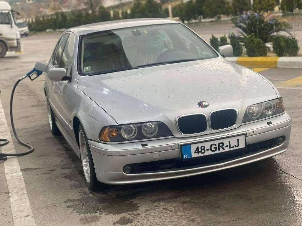 بي ام دبليو ٥٣٠ • ٢٠٠١ • سرفيس كامل