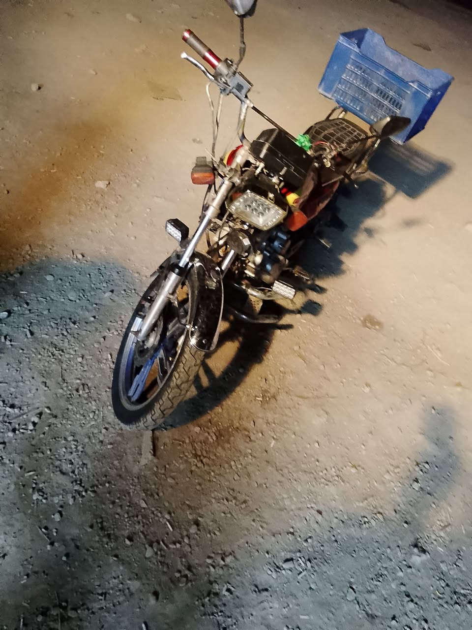 سلام عليكم من رخصت مدير الكروب دراجه البيع موديل ٢٢نضيفه وراق كامله سعر ٤٥٠بيهه مجال ***********

