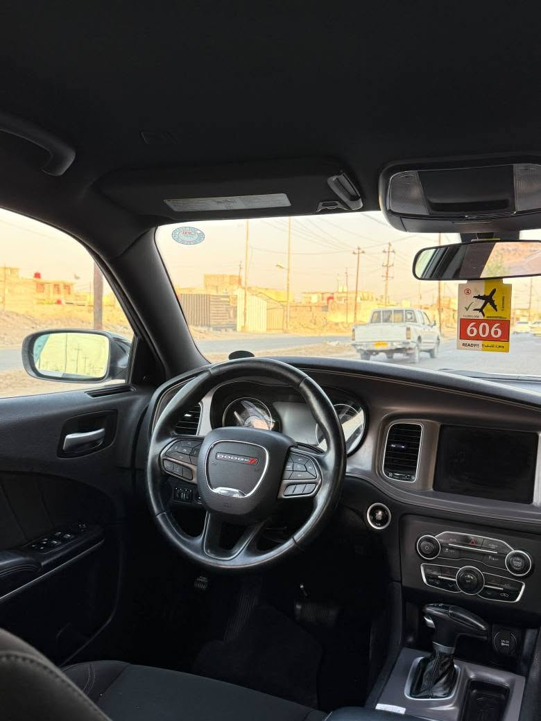 للبيع فقط دوج جارجر
مديل 2023 اخر اصدار
رقم اربيل الجديد
وارد كندي داخله كلين بالعراق صار بيها رش قطعتين فقط
جاهزه من كلشي 
السياره ع وضع الشركه
محرك 6 سلندر 
ماشيه 55mi الف
السعر 210 قفل
مكاني البصره
للاستفسار 
*********** البصرة, العراق

