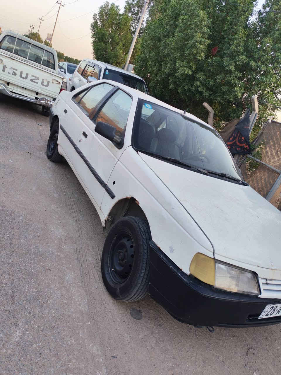 بيجو روى للبيع مديل 2010 سيارة عليها ادامة بخاخات مجاول بلكات كاردن جديد بور ستيرن فيت بم جديد جديد اويل بم مع الكيس جدد تخم تاير واتر بم حماورة جديد حوزة دهن جديدة  سياره تخم تاير وباتري جديد سلف محفت دينمو مجفته يخبلن سيارة باسمي رقم نجف انكليزي قبل شهر صدر للبيع او مراوس بسايبا  السعر ٢٢ وبيها مجال بسيط كلش حك جيه للاستفسار 
***********
