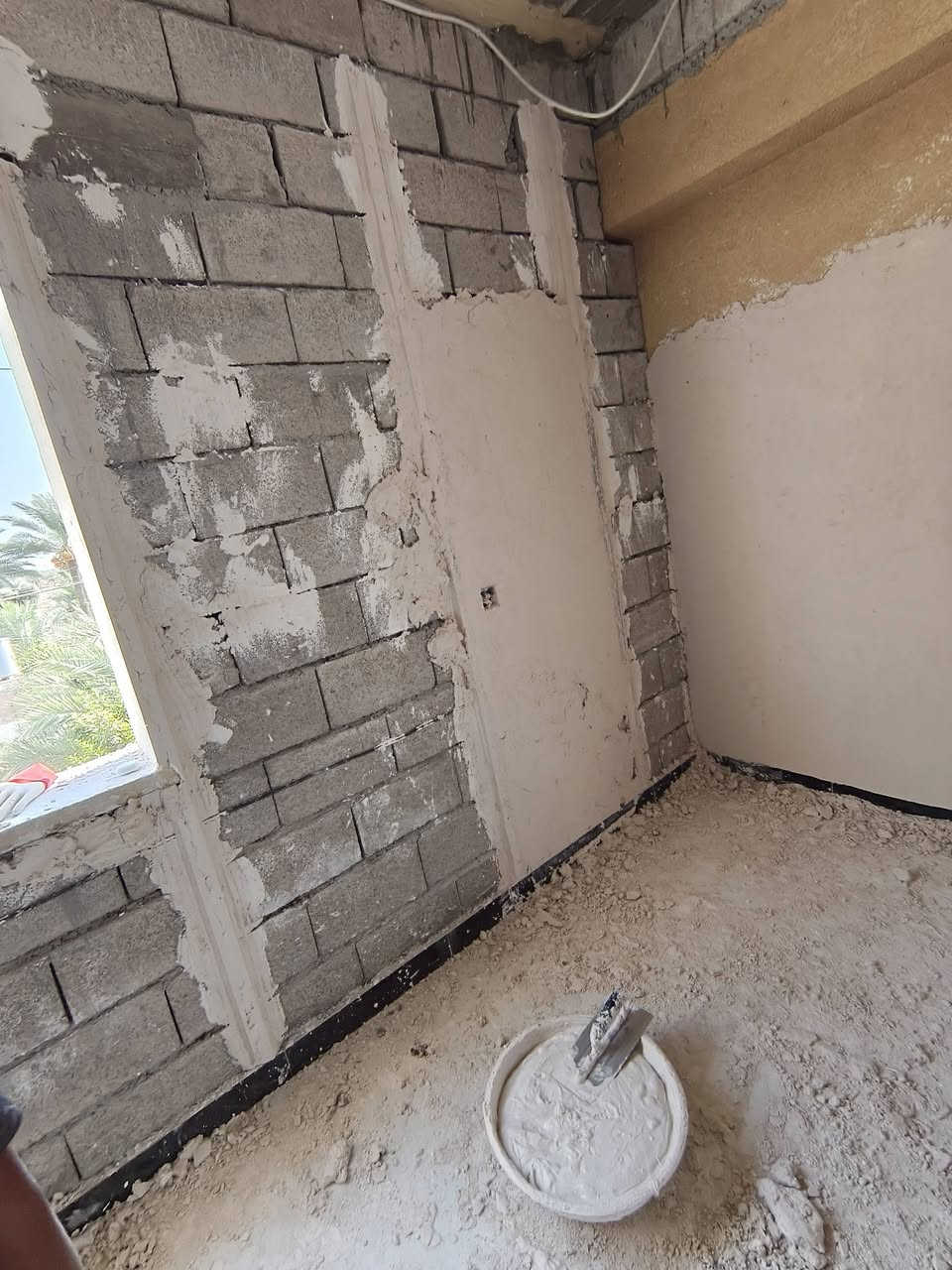 السلام عليكم كادر جص من الموصل متكون من 5 اسطوات و5 عمال متواجدين حاليآ بل اربيضه شغل عل مصاطر وخيط الخاص مفتوح او الاتصال على الرقام ‏‪***********‬‏ و الواتساب مفتوح خابر اتدلل
